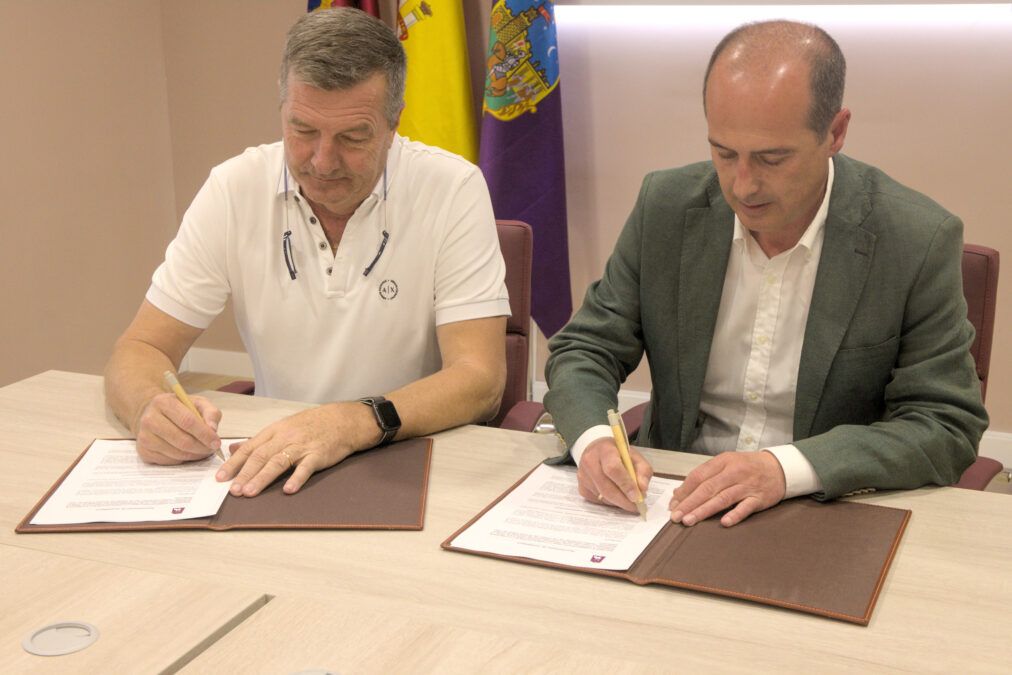 El Deportivo Guadalajara y el Excelentísimo Ayuntamiento de Guadalajara firman la cesión del Pedro Escartín